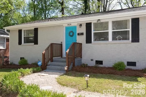 1828 Finchley Dr, Charlotte, NC 28215