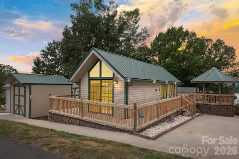 123 Grand View B180181 Dr #B180/181, New London, NC 28127