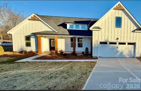 3076 Hazen Dr, Crouse, NC 28033