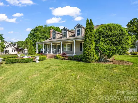 238 W Mountain St, Rutherfordton, NC 28139