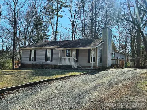 506 Settlement Dr, Midland, NC 28107