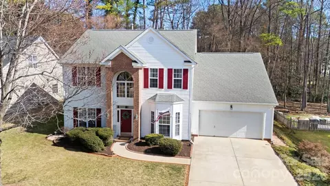 6904 Reedy Creek Rd, Charlotte, NC 28215