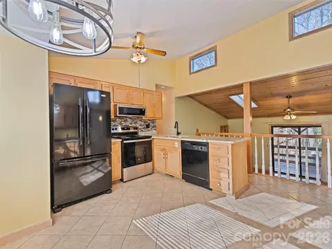 259 Hemlock Loop, Maggie Valley, NC 28751 photo 13