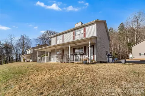 19 Rocking Porch Rd, Asheville, NC 28805