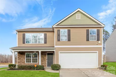 5305 Park Brook Dr, Charlotte, NC 28269