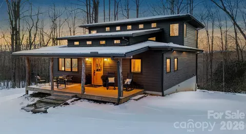 584 Springbrook Ln, Brevard, NC 28712