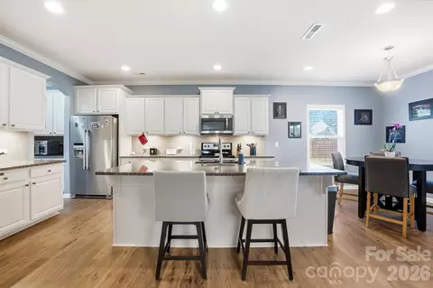 1103 Clover Ln, Matthews, NC 28104 photo 8