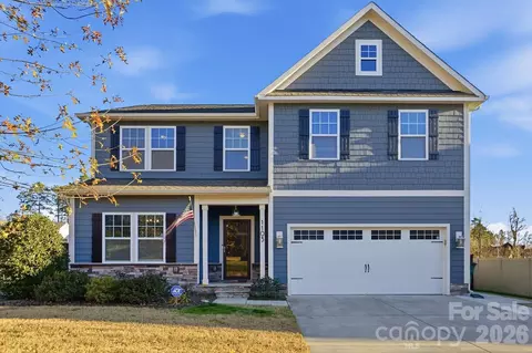 1103 Clover Ln, Matthews, NC 28104