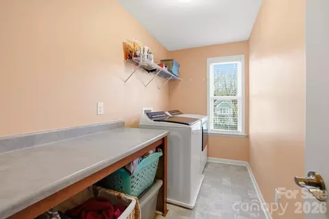 1103 Clover Ln, Matthews, NC 28104 photo 39