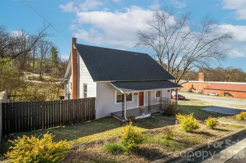 20 1st St, Marion, NC 28752