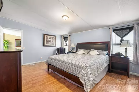 Bedroom - 1817 Ellick Dr, Newton, NC 28658 photo 1 of 3