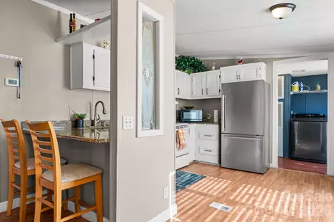 Kitchen - 1817 Ellick Dr, Newton, NC 28658 photo 3 of 3