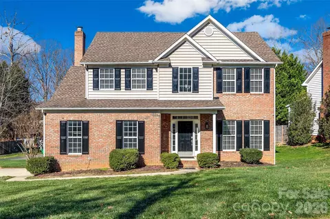 2912 Tallard Ln, Charlotte, NC 28270