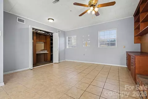 Bedroom - 2601 Devon Dr, Dallas, NC 28034 photo 1 of 7