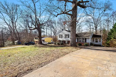 Other - 2601 Devon Dr, Dallas, NC 28034 photo 2 of 10