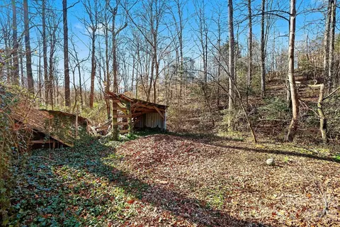 Exterior - 2601 Devon Dr, Dallas, NC 28034 photo 5 of 6