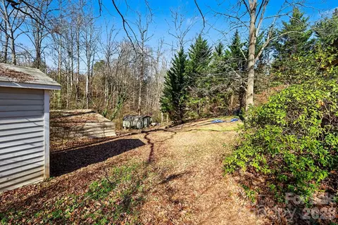 Exterior - 2601 Devon Dr, Dallas, NC 28034 photo 6 of 6