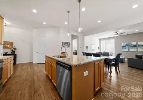 Entry Way - 213 Warbler Dr, Monroe, NC 28110 photo 2 of 4