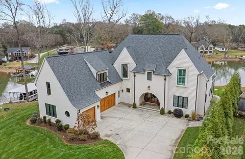166 Hazelton Loop, Mooresville, NC 28117