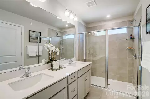 Bath - 3145 Big Bend Dr, Kannapolis, NC 28083 photo 1 of 1