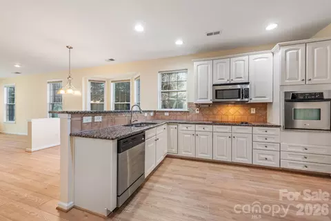 2013 Citron Ave, Fort Mill, SC 29708 photo 9