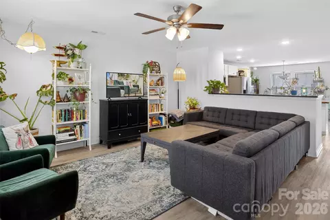 1526 Shepard St, Kannapolis, NC 28083