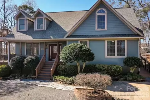 158 Pearson Cir, Lake Lure, NC 28746