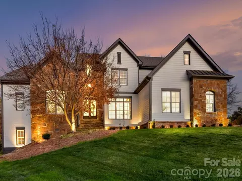 18624 Silent Falls Cv, Davidson, NC 28036