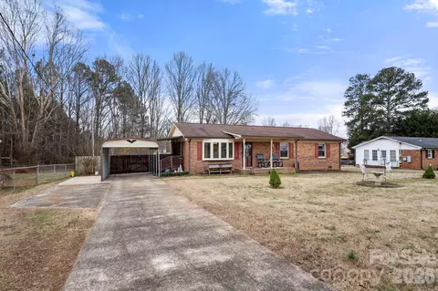 306 Costner Dr, Bessemer City, NC 28016