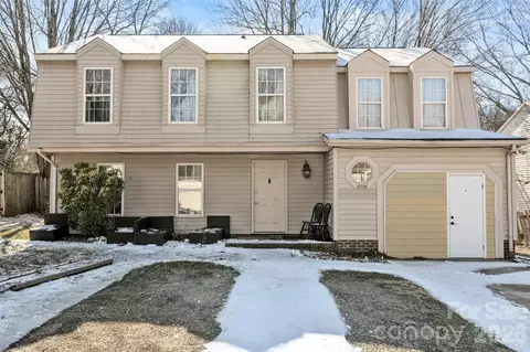 10718 Downpatrick Pl, Charlotte, NC 28262