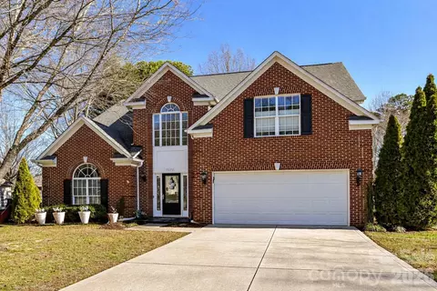 19716 Outermark Ln, Cornelius, NC 28031