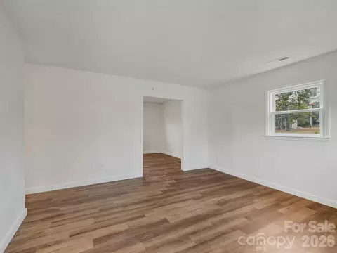 Living - 307 Jones St, Monroe, NC 28110 photo 2 of 5