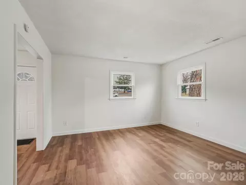 Living - 307 Jones St, Monroe, NC 28110 photo 3 of 5