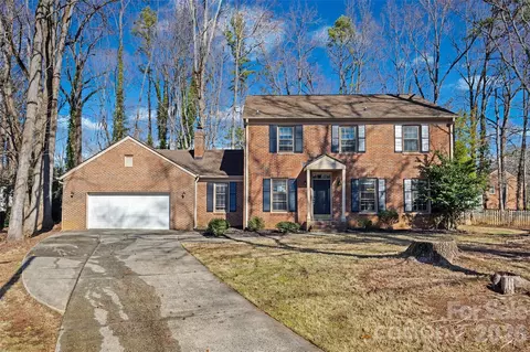 812 Duffy Ct, Matthews, NC 28105