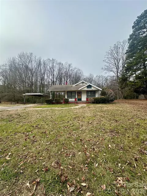 1021 N 14th St, Bessemer City, NC 28016