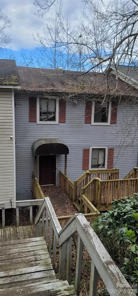 7882 Kinglet Rd, Connelly Springs, NC 28612