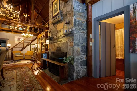 Entry Way - 15 Chestnut St, Tryon, NC 28782 photo 3 of 3