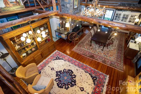 Dining - 15 Chestnut St, Tryon, NC 28782 photo 3 of 5