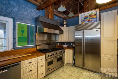 Kitchen - 15 Chestnut St, Tryon, NC 28782 photo 1 of 2