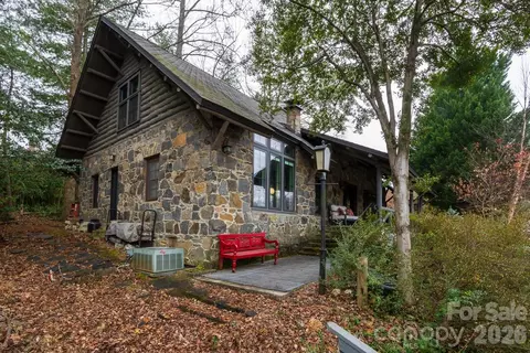 Exterior - 15 Chestnut St, Tryon, NC 28782 photo 3 of 6