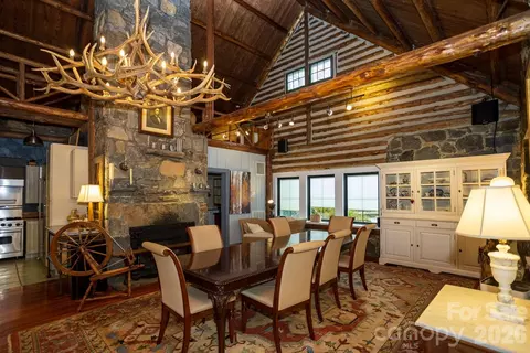 Dining - 15 Chestnut St, Tryon, NC 28782 photo 4 of 5