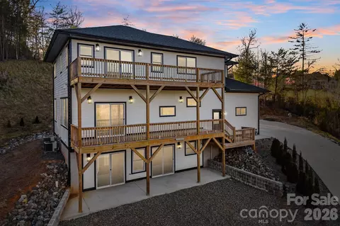 115 Nader Ave, Weaverville, NC 28787