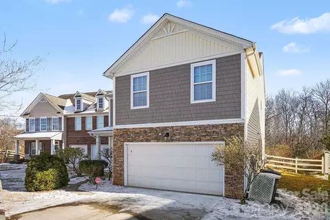Exterior - 3316 Streamside Dr, Davidson, NC 28036 photo 3 of 4