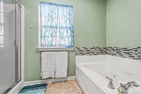 Bath - 3316 Streamside Dr, Davidson, NC 28036 photo 1 of 2
