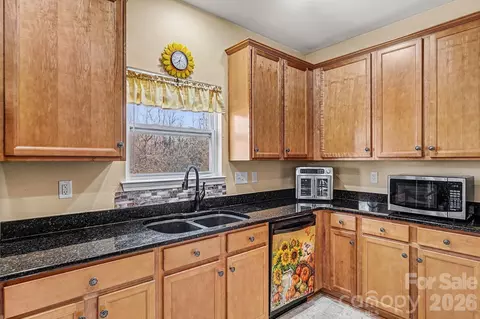 Kitchen - 3316 Streamside Dr, Davidson, NC 28036 photo 2 of 2