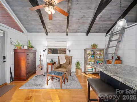 Living - 623 Overlook Dr, Spruce Pine, NC 28777 photo 1 of 1