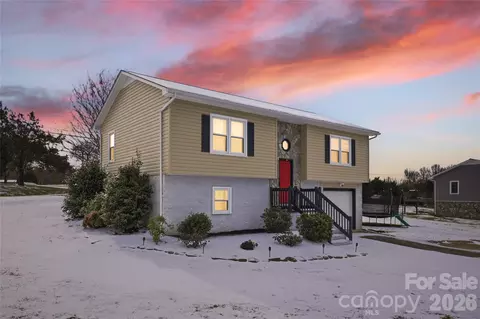 3375 Clarks Chapel Rd, Lenoir, NC 28645