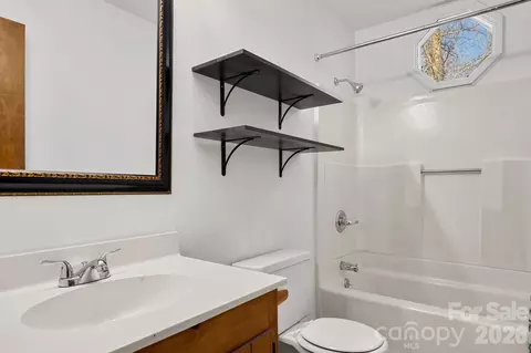 Bath - 27077 Catamaran Dr, Tega Cay, SC 29708 photo 1 of 1