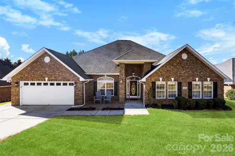 2449 Kinmere Dr, Gastonia, NC 28056