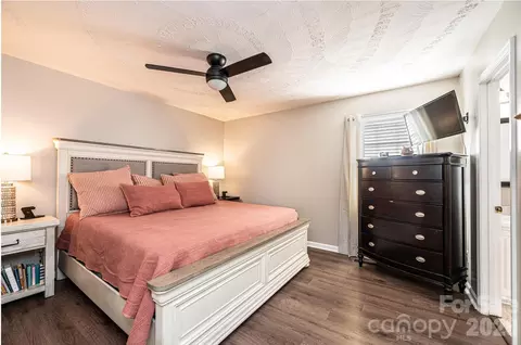 Bedroom - 1355 Millrace Dr, Conover, NC 28613 photo 2 of 4